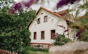 Restaurant a penzion Na Čechách